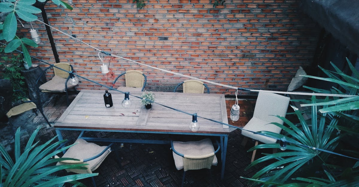 How much to tip for yard cleanup?